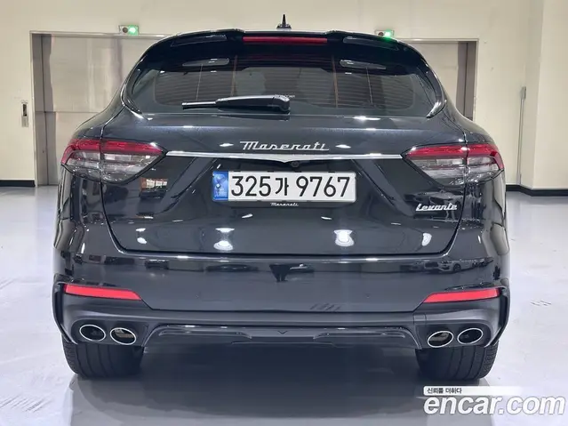 Maserati Levante 2023 3.0 автомат (гидро), миниатюра 4