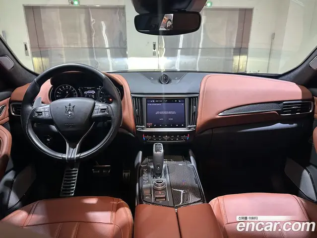Maserati Levante 2023 3.0 автомат (гидро), миниатюра 7