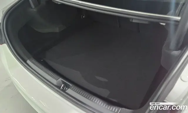 Mercedes-Benz A-Class 2025 2.0 автомат (гидро), миниатюра 10