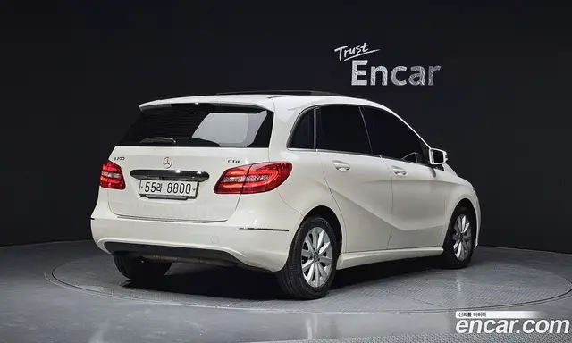 Mercedes-Benz B-Class 2014 1.8 автомат (гидро), миниатюра 2