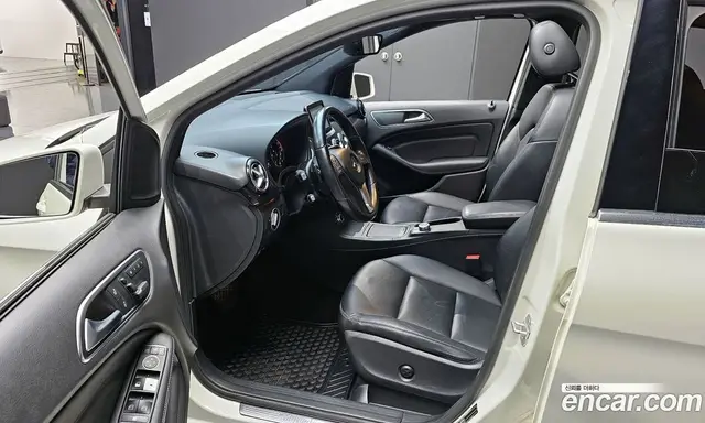 Mercedes-Benz B-Class 2014 1.8 автомат (гидро), миниатюра 10
