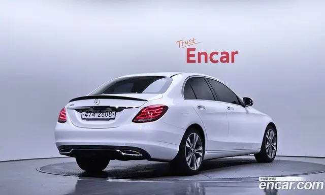 Mercedes-Benz C-Class 2017 2.0 автомат (гидро), миниатюра 2 Mercedes-Benz C-Class 2017 2.0 автомат (гидро), миниатюра 2