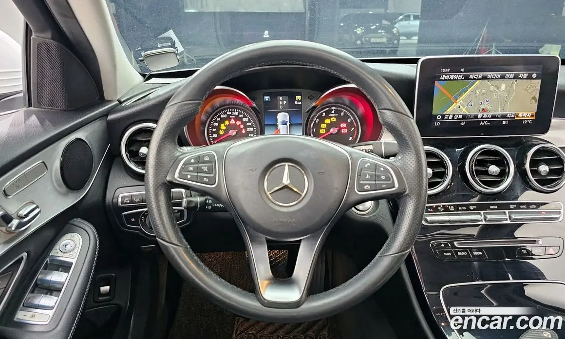 Mercedes-Benz C-Class 2017 2.0 автомат (гидро), фото 13 Mercedes-Benz C-Class 2017 2.0 автомат (гидро), фото 13