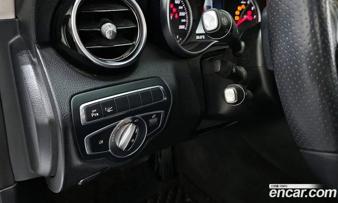 Mercedes-Benz C-Class 2017 2.0 автомат (гидро), фото 17 Mercedes-Benz C-Class 2017 2.0 автомат (гидро), фото 17