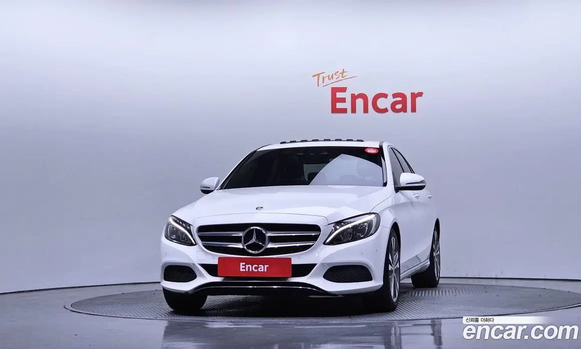 Mercedes-Benz C-Class 2017 2.0 автомат (гидро), фото 3 Mercedes-Benz C-Class 2017 2.0 автомат (гидро), фото 3
