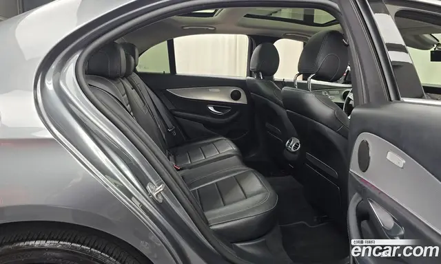 Mercedes-Benz E-Class 2017 3.0 автомат (гидро), миниатюра 12