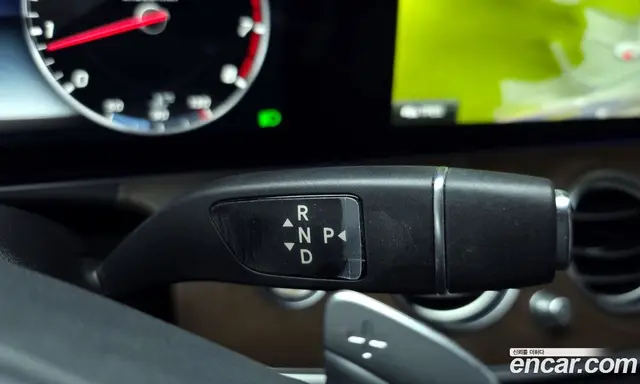 Mercedes-Benz E-Class 2018 2.0 автомат (гидро), миниатюра 9