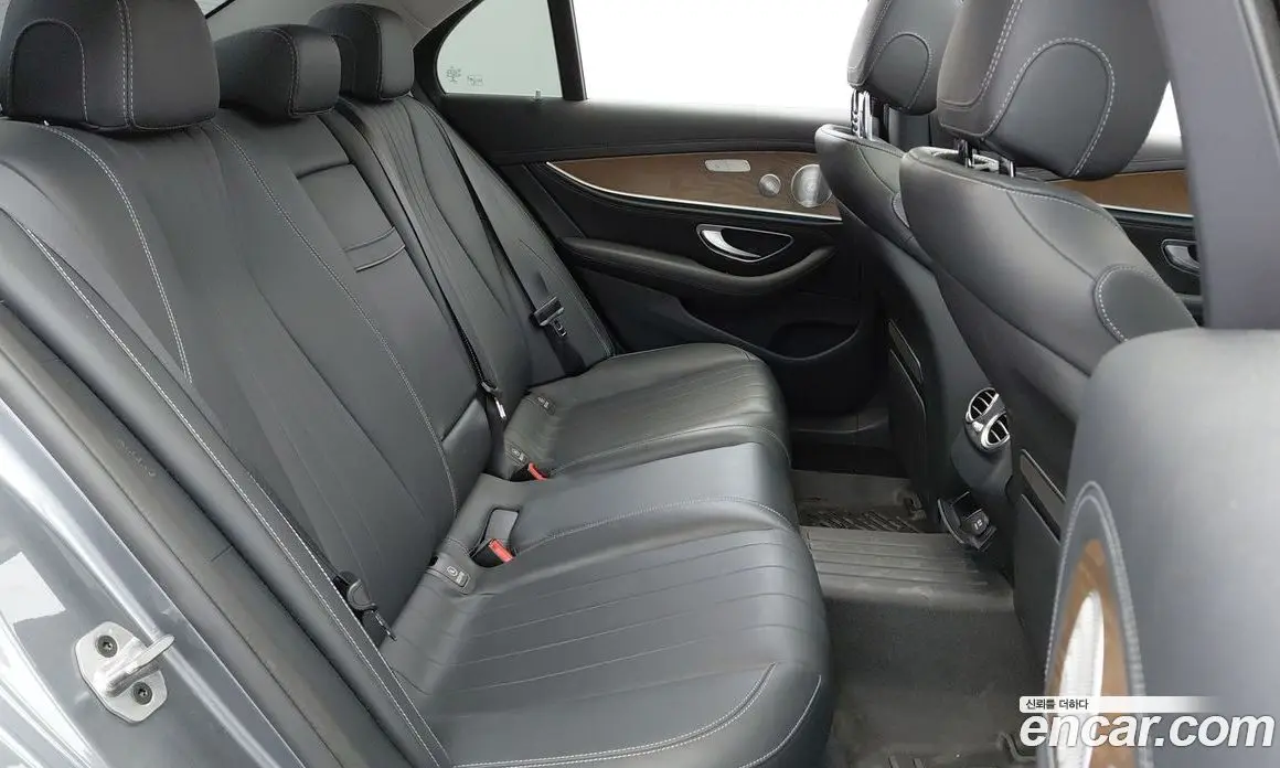 Mercedes-Benz E-Class 2019 2.0 автомат (гидро), фото 18 Mercedes-Benz E-Class 2019 2.0 автомат (гидро), фото 18