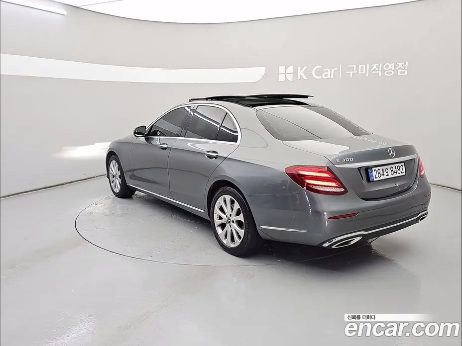 Mercedes-Benz E-Class 2019 2.0 автомат (гидро), фото 4 Mercedes-Benz E-Class 2019 2.0 автомат (гидро), фото 4