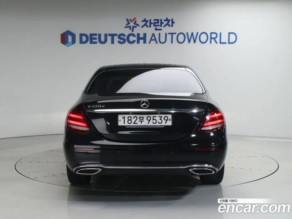 Mercedes-Benz E-Class 2019 1.9 автомат (гидро), фото 4
