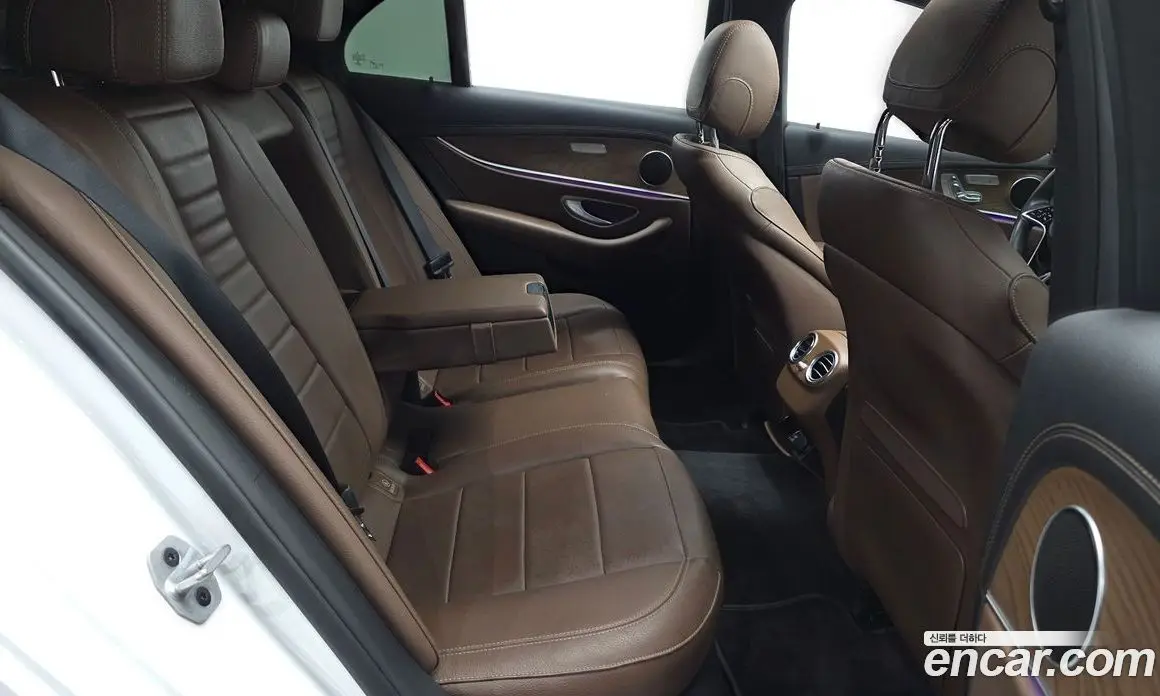 Mercedes-Benz E-Class 2021 2.0 автомат (гидро), фото 18