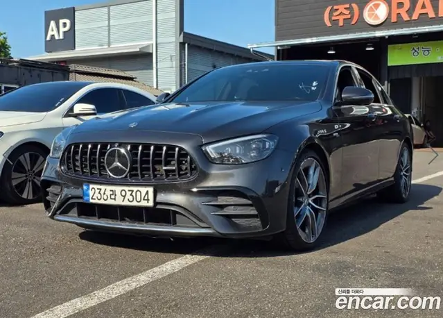 Mercedes-Benz E-Class, 2022, 201 411 км