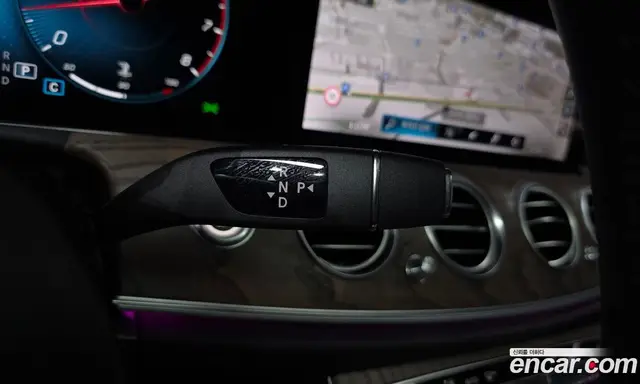 Mercedes-Benz E-Class 2023 2.0 автомат (гидро), миниатюра 12