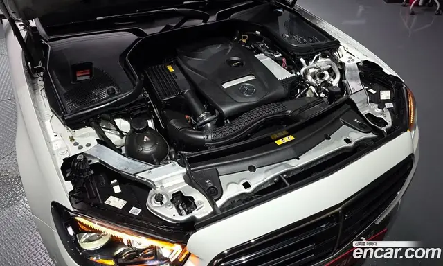 Mercedes-Benz E-Class 2023 2.0 автомат (гидро), миниатюра 6 Mercedes-Benz E-Class 2023 2.0 автомат (гидро), миниатюра 6