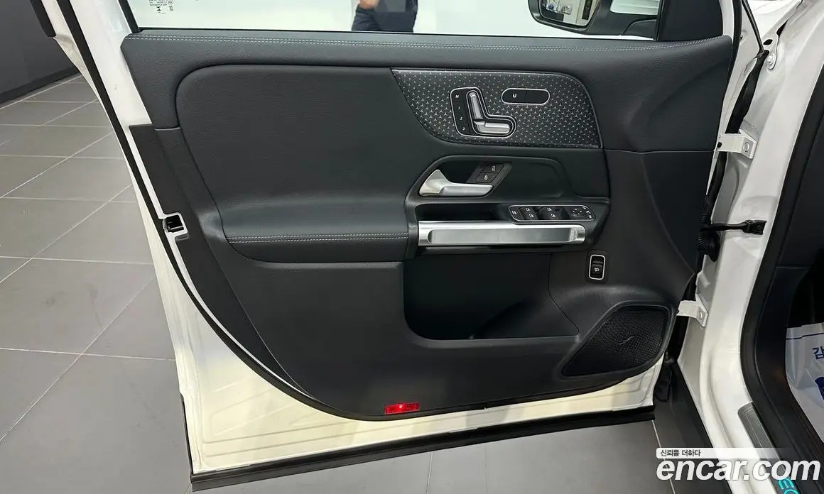 Mercedes-Benz EQB 2025 автомат (гидро), фото 19