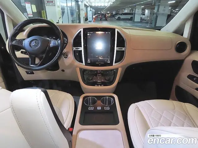 Mercedes-Benz V-Class 2020 2.0 автомат (гидро), миниатюра 7