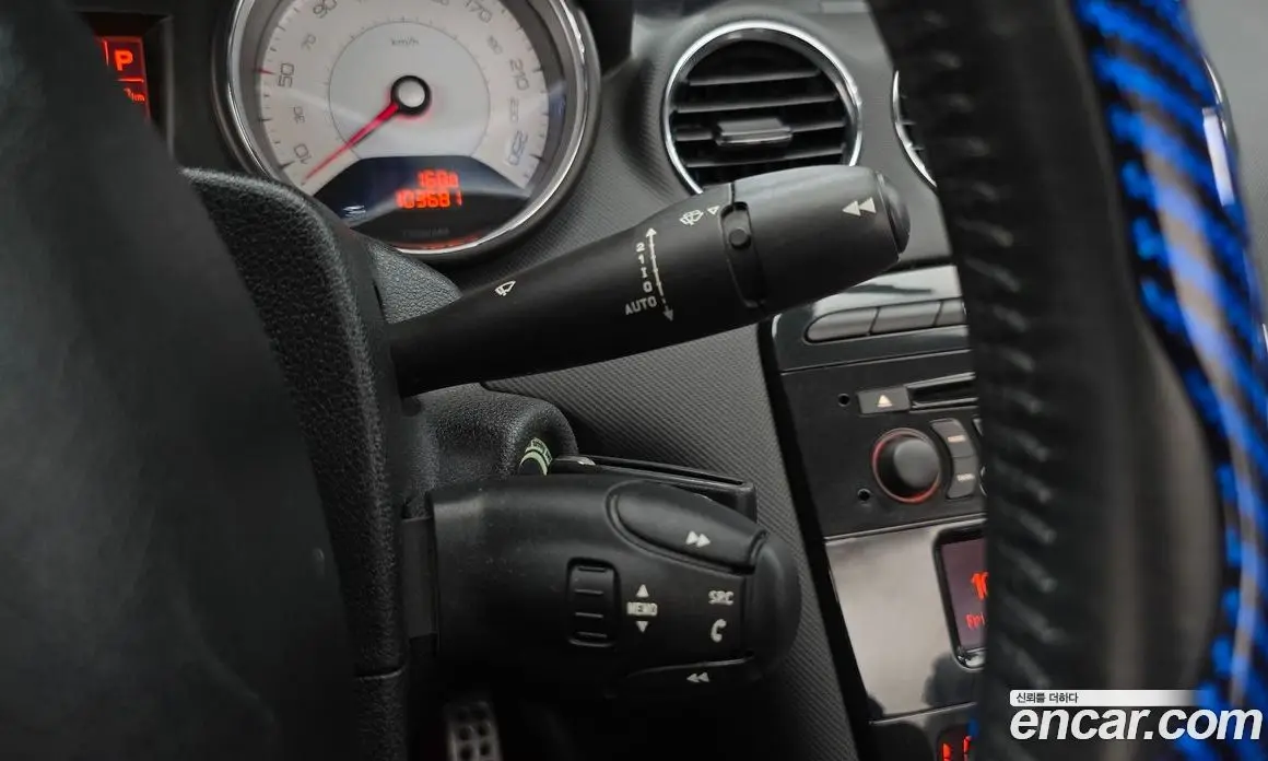 Peugeot 308 2013 2.0 автомат (гидро), фото 16