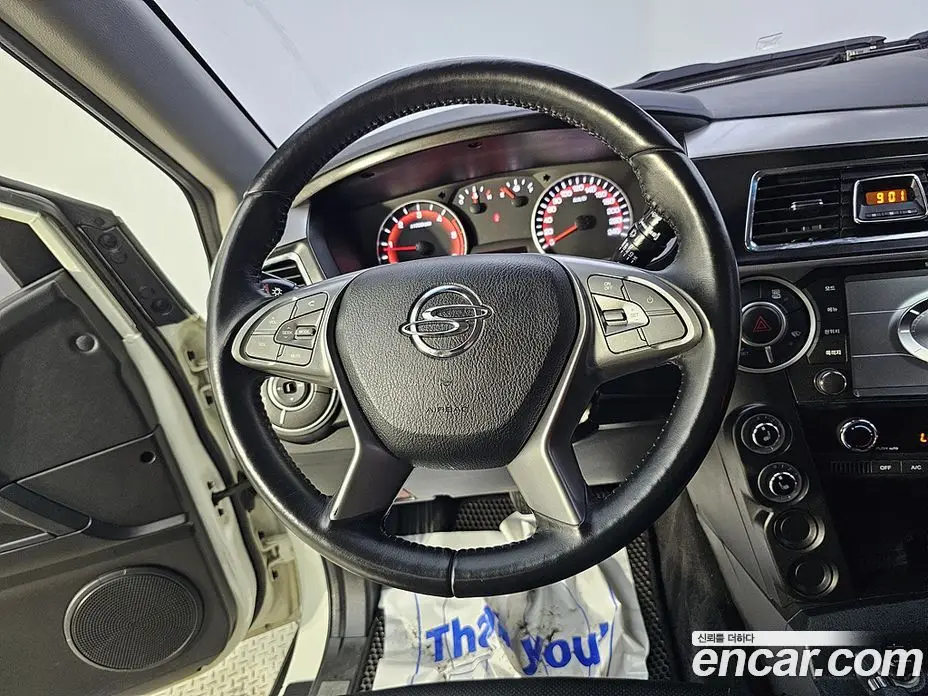 SsangYong Korando 2017 2.2 автомат (гидро), фото 12