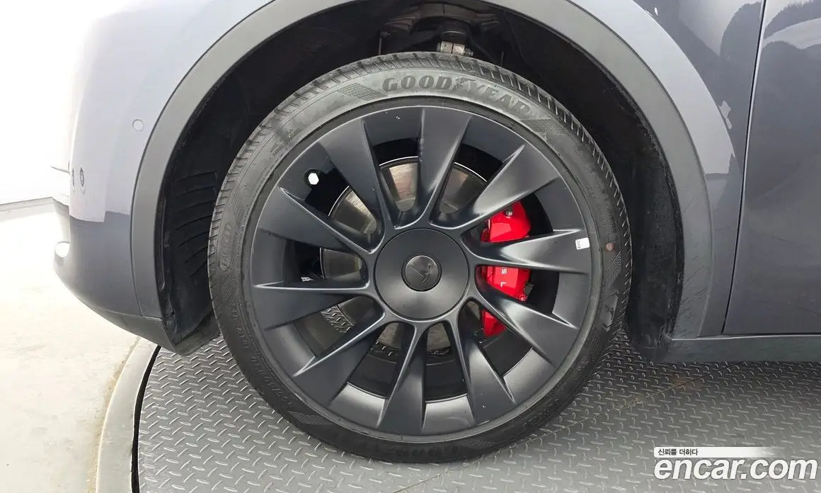 Tesla Model Y 2022 0.2 автомат (гидро), фото 5 Tesla Model Y 2022 0.2 автомат (гидро), фото 5