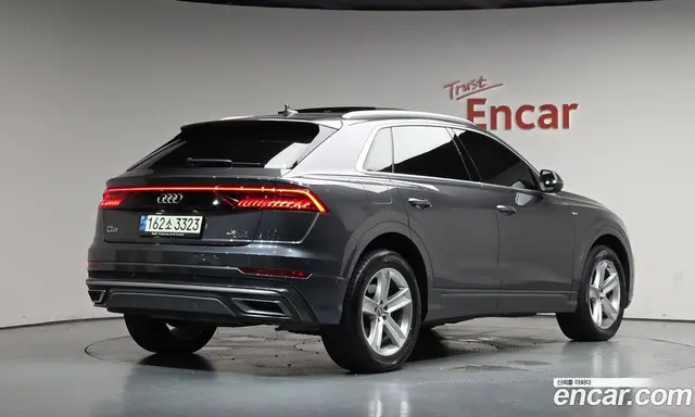 Audi Q8, 2021, 121 204 км