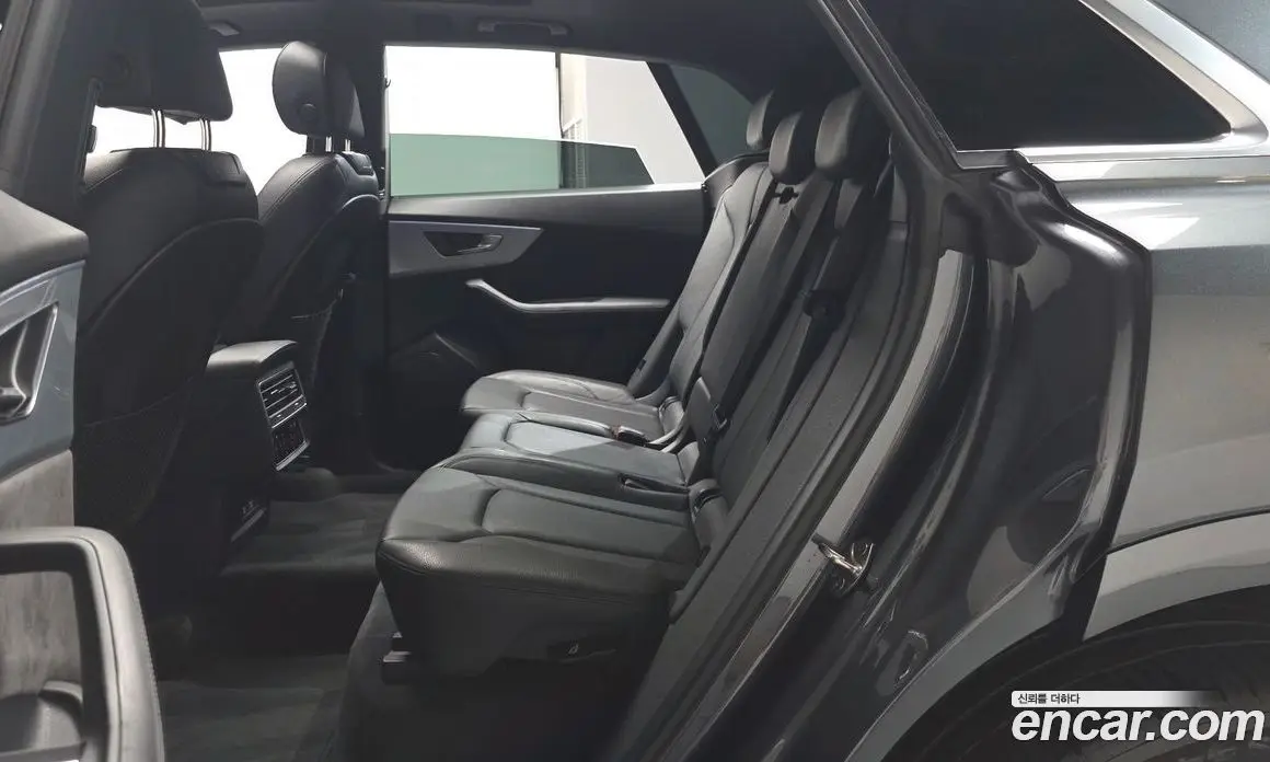 Audi Q8 2021 3.0 автомат (гидро), фото 15