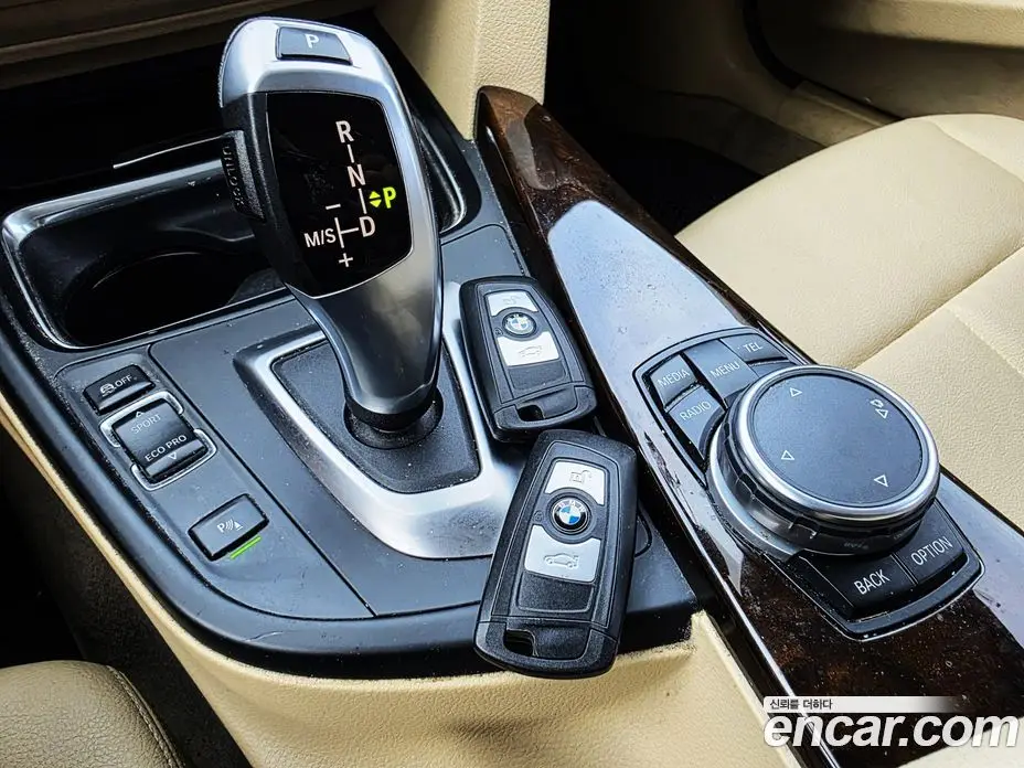 BMW 3 серия 2015 2.0 автомат (гидро), фото 16 BMW 3 серия 2015 2.0 автомат (гидро), фото 16