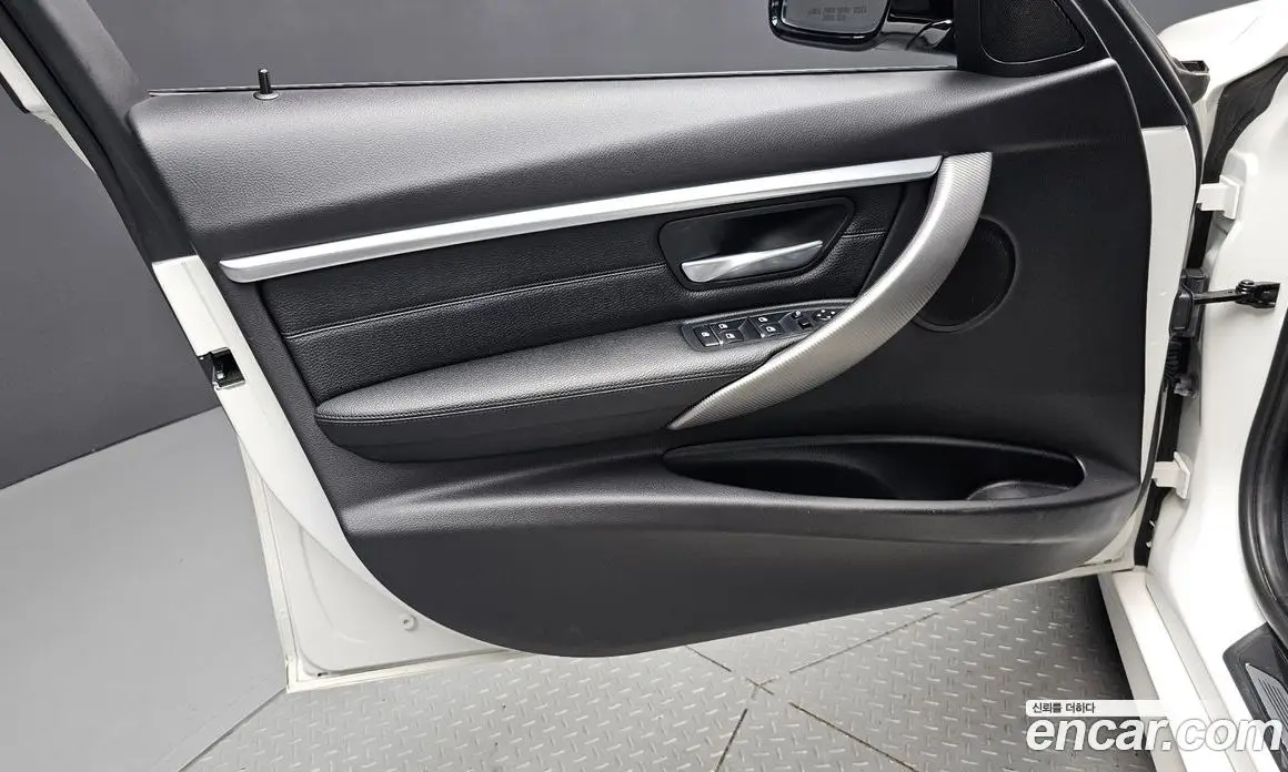 BMW 3 серия 2018 2.0 автомат (гидро), фото 14 BMW 3 серия 2018 2.0 автомат (гидро), фото 14