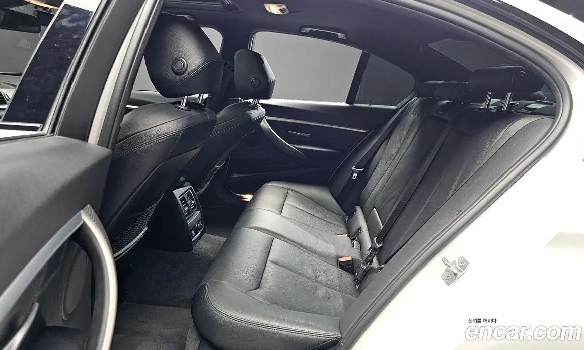 BMW 3 серия 2018 2.0 автомат (гидро), фото 16 BMW 3 серия 2018 2.0 автомат (гидро), фото 16