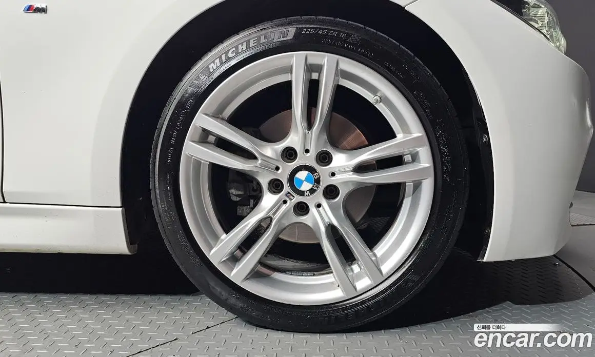 BMW 3 серия 2018 2.0 автомат (гидро), фото 7 BMW 3 серия 2018 2.0 автомат (гидро), фото 7