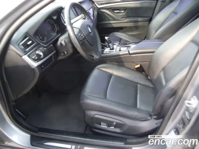 BMW 5 серия 2013 2.0 автомат (гидро), миниатюра 10