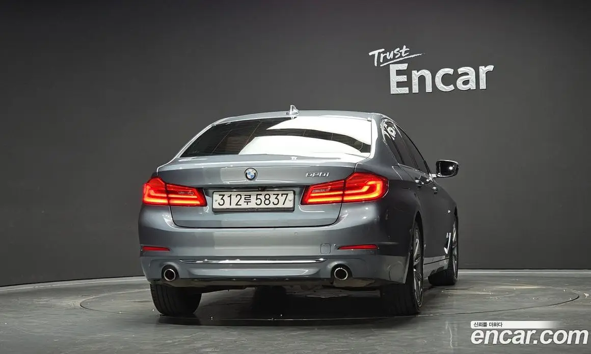 BMW 5 серия 2018 2.0 автомат (гидро), фото 4