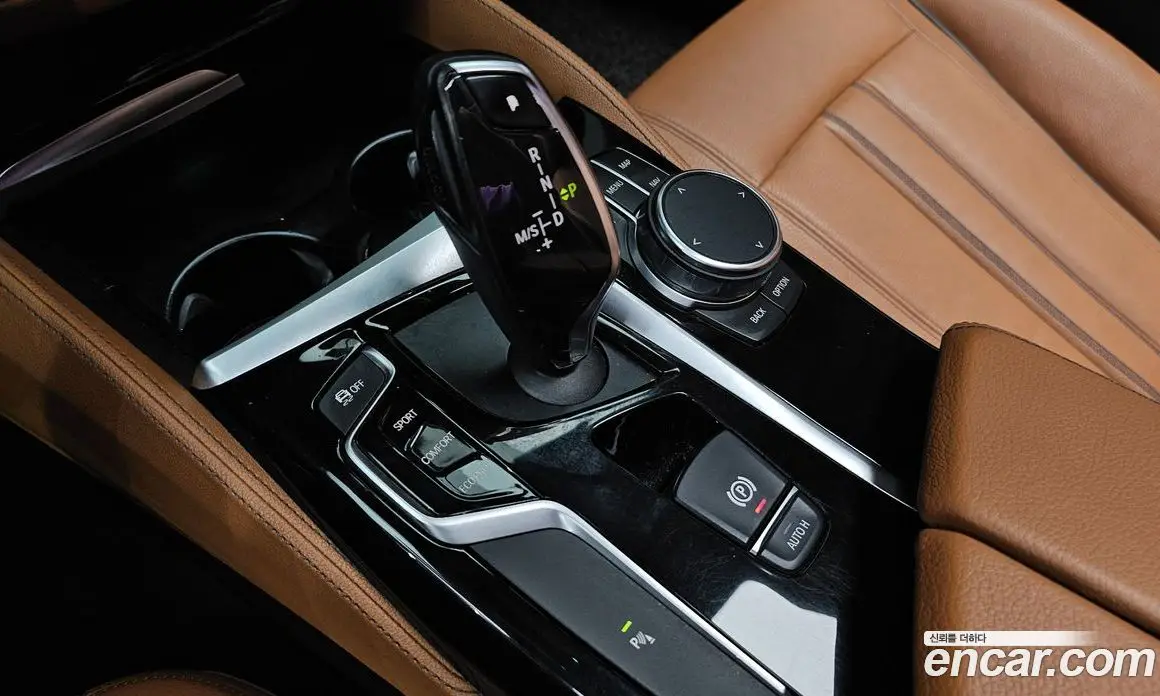 BMW 5 серия 2018 2.0 автомат (гидро), фото 9