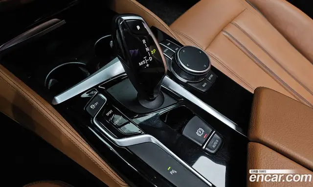 BMW 5 серия 2018 2.0 автомат (гидро), миниатюра 9