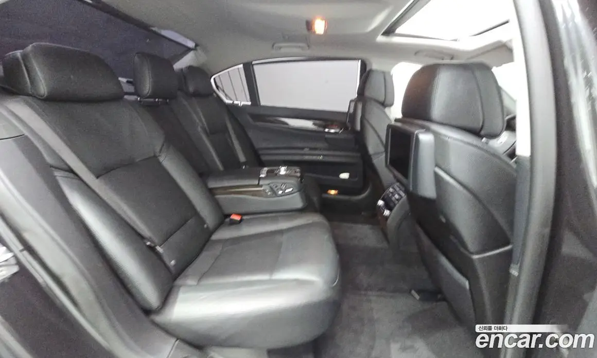 BMW 7 серия 2011 4.4 автомат (гидро), фото 12