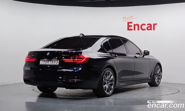 BMW 7 серия 2016 4.4 автомат (гидро), миниатюра 2 BMW 7 серия 2016 4.4 автомат (гидро), миниатюра 2