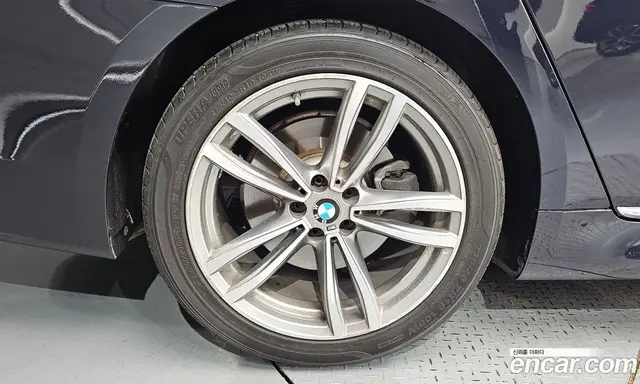 BMW 7 серия 2018 3.0 автомат (гидро), миниатюра 5