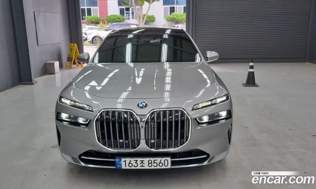 BMW 7 серия, 2023, 66 357 км