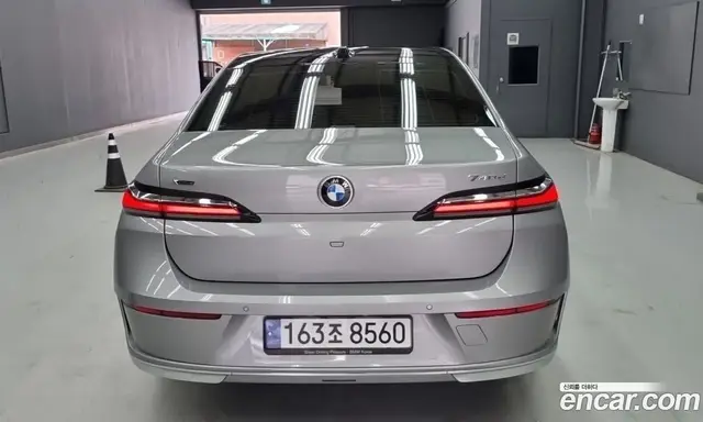 BMW 7 серия 2023 3.0 автомат (гидро), миниатюра 2