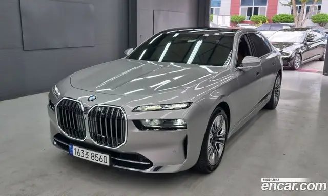 BMW 7 серия 2023 3.0 автомат (гидро), миниатюра 3