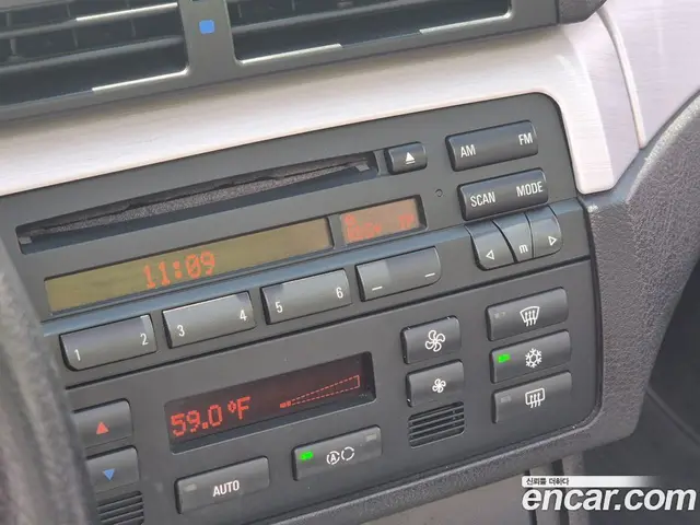 BMW M3 2004 3.2 автомат (гидро), миниатюра 12