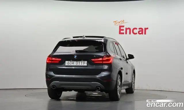 BMW X1 2016 2.0 автомат (гидро), миниатюра 4