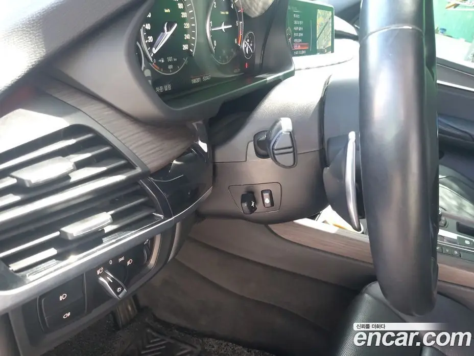 BMW X5 2015 3.0 автомат (гидро), фото 17