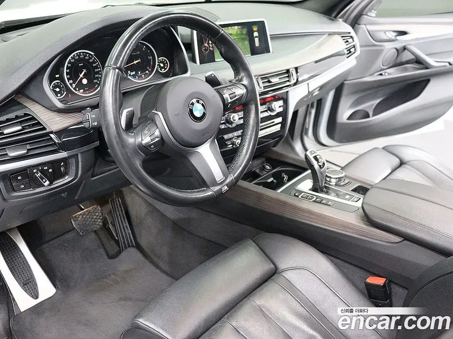 BMW X5 2015 3.0 автомат (гидро), фото 16