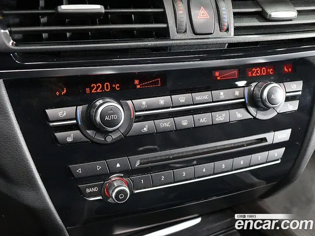 BMW X5 2015 3.0 автомат (гидро), миниатюра 10
