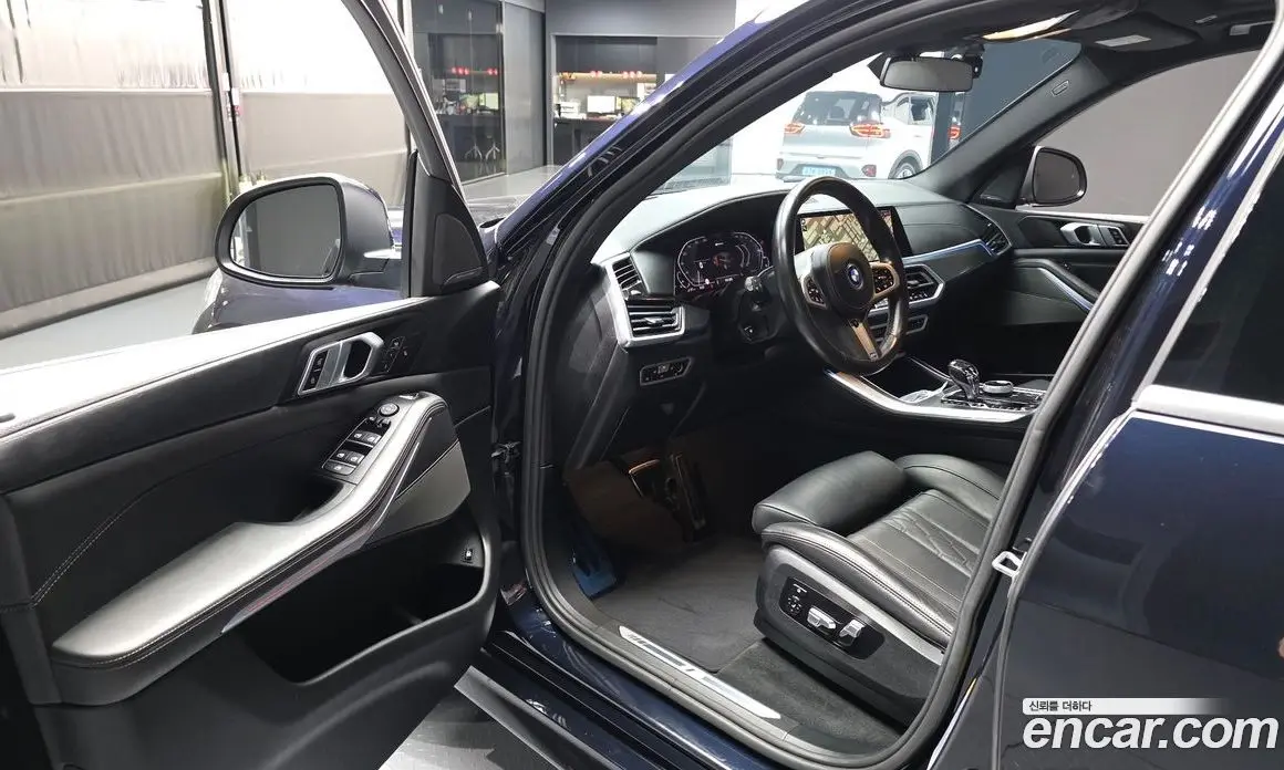 BMW X5 2022 3.0 автомат (гидро), фото 13