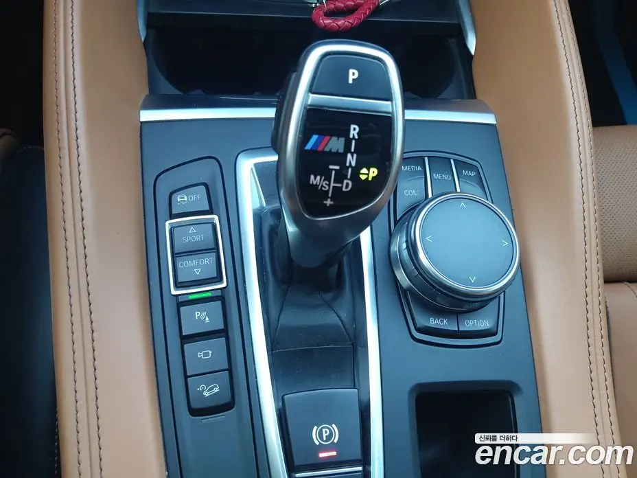 BMW X6 2017 3.0 автомат (гидро), фото 9