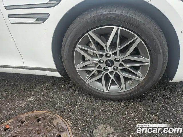 Genesis G80 2024 2.5 автомат (гидро), миниатюра 8
