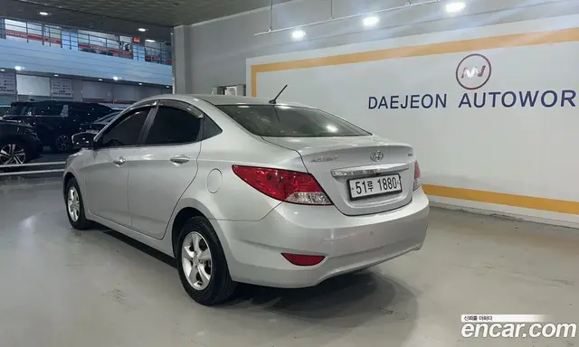 Hyundai Accent 2012 1.6 автомат (гидро), миниатюра 3 Hyundai Accent 2012 1.6 автомат (гидро), миниатюра 3