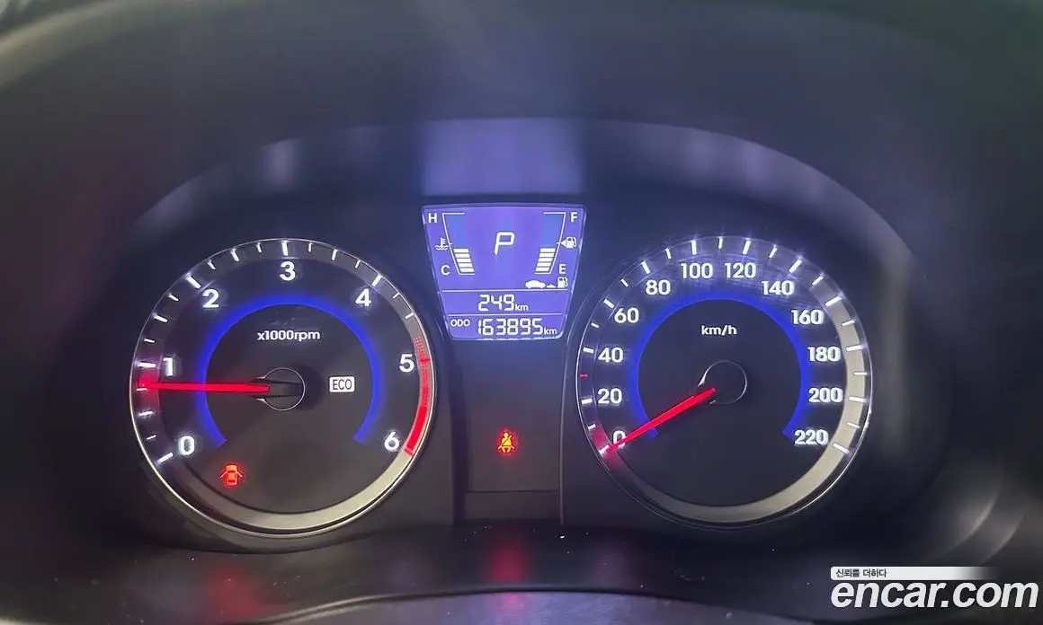 Hyundai Accent 2012 1.6 автомат (гидро), фото 10 Hyundai Accent 2012 1.6 автомат (гидро), фото 10