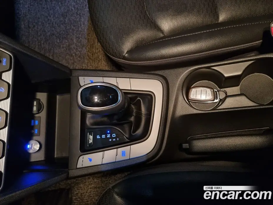 Hyundai Avante 2018 1.6 автомат (гидро), фото 11